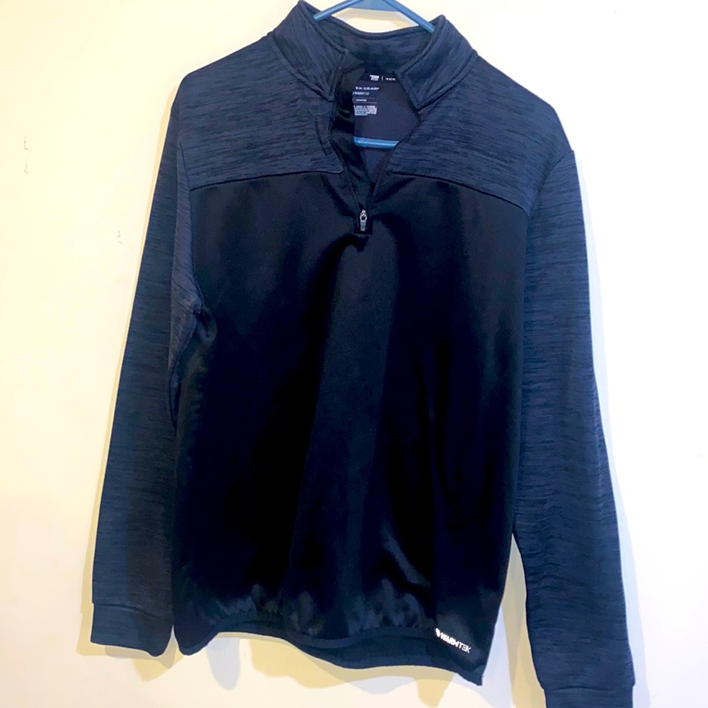 Pullover 1/2 zip.